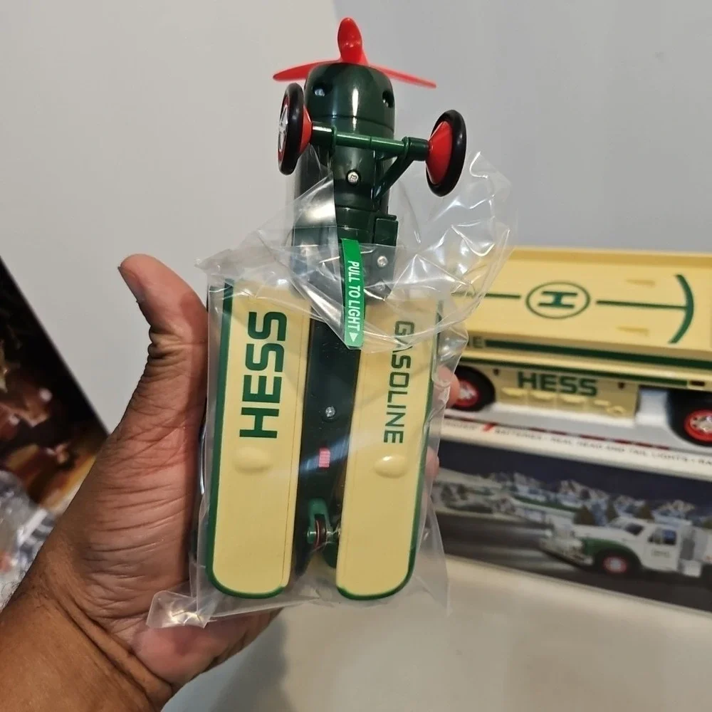 RARE Vintage Hess 2002 18 Wheeler Truck and Airplane Toy New In Original Box